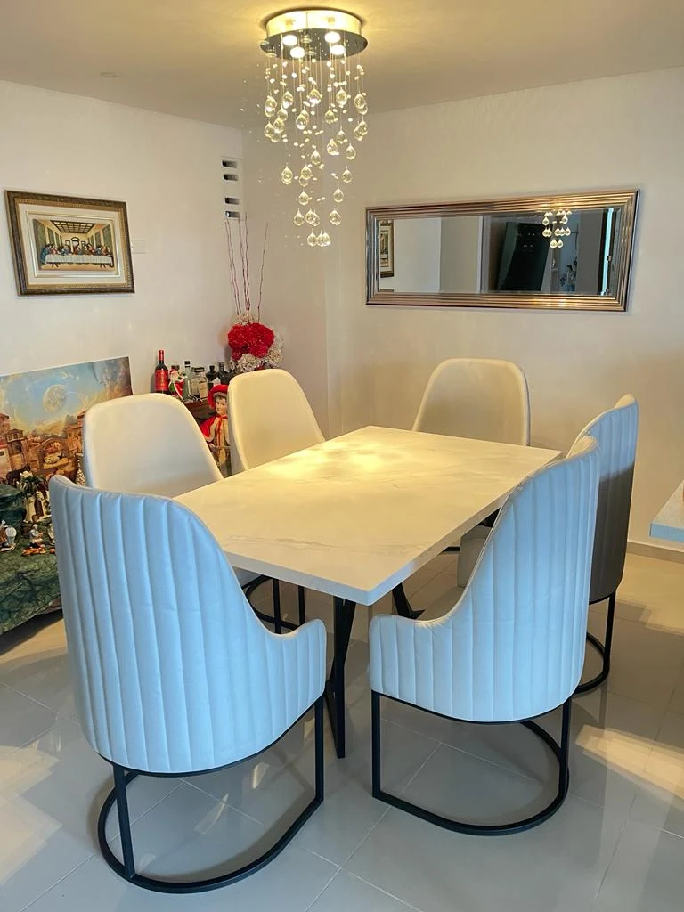 Comedor Noble, Comedores
