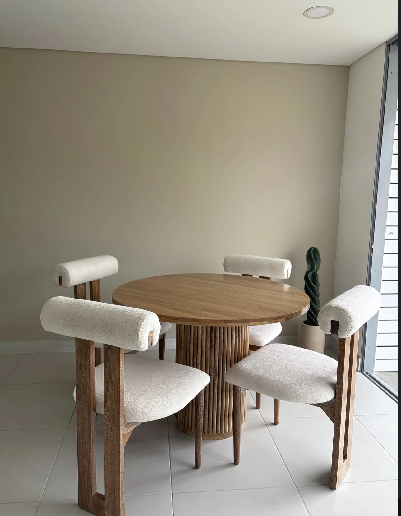 Comedor Alessio, Comedores