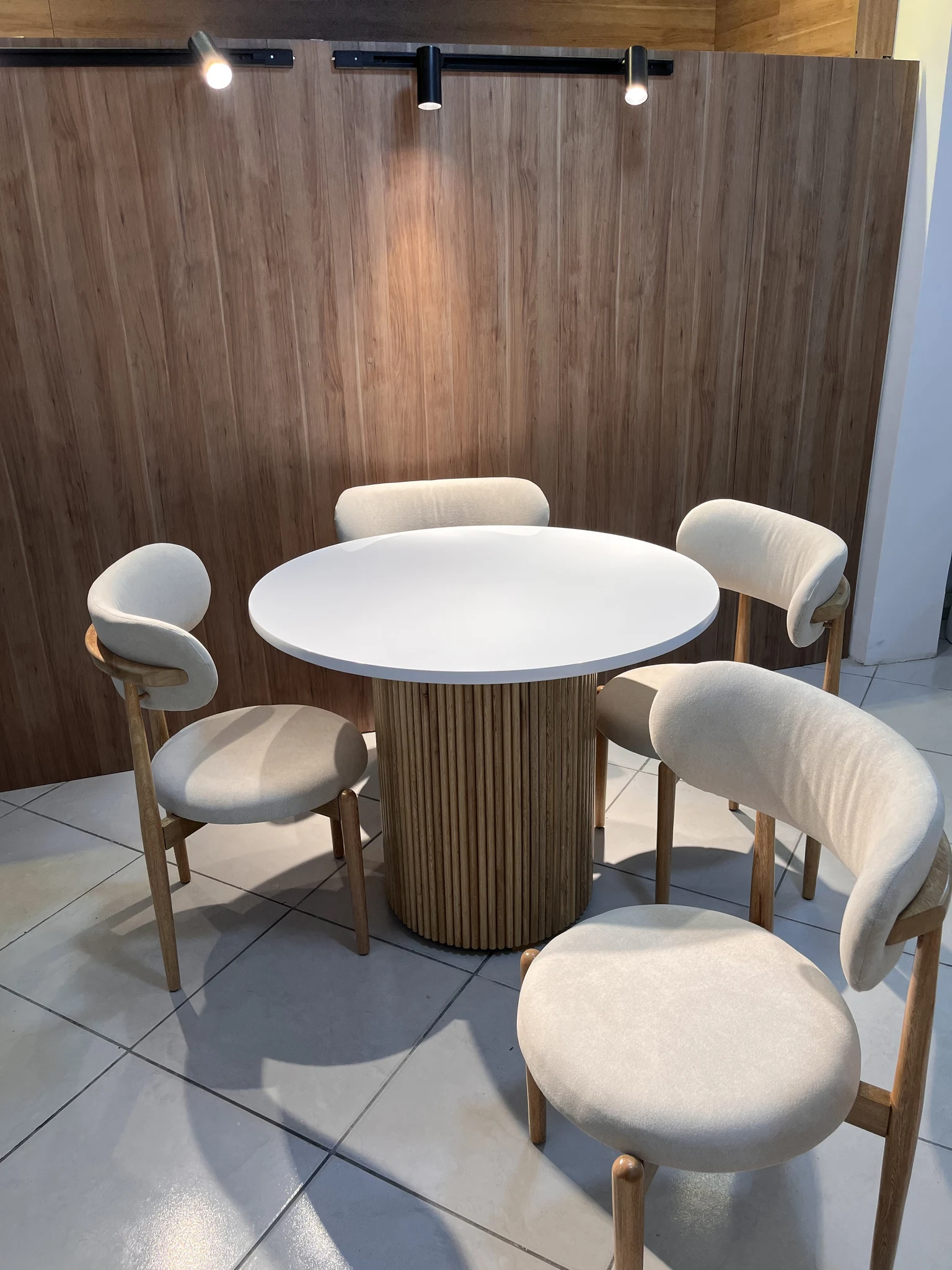 Comedor Stanford, Comedores