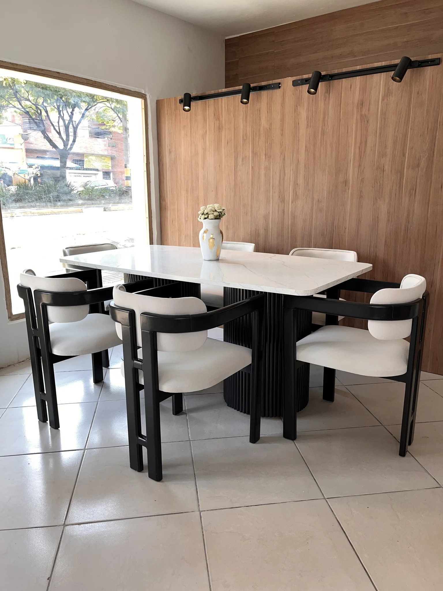 Comedor Prestige, Comedores